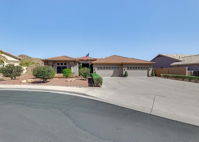 Holiday home 3 Mi To Usery Mtn Regional Park: Poolside Paradise